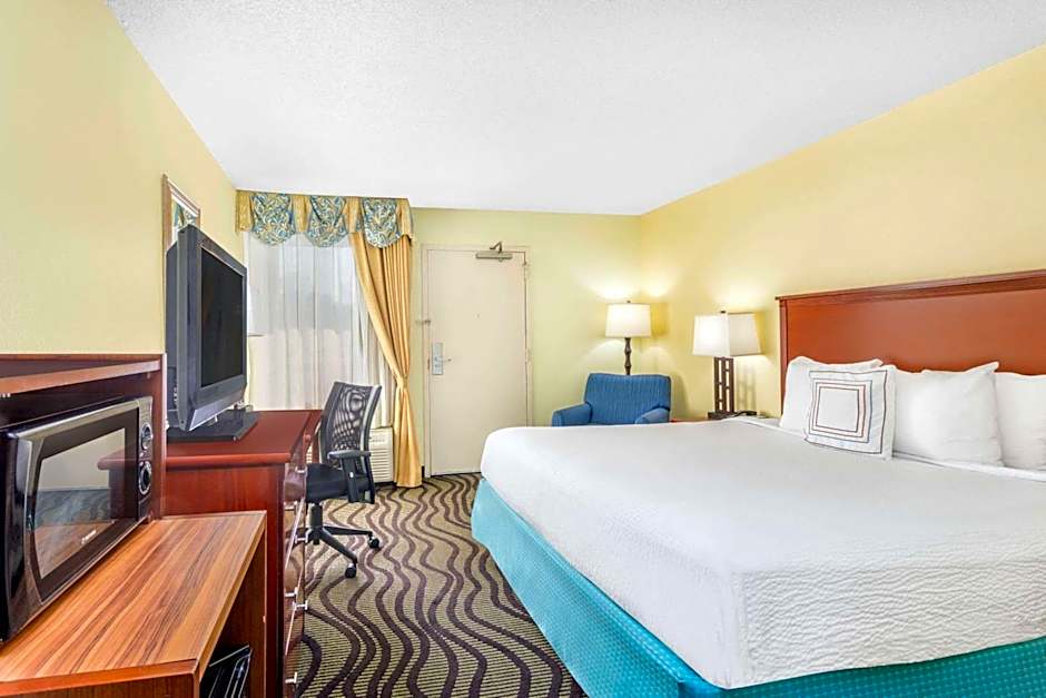 Baymont by Wyndham Savannah Midtown