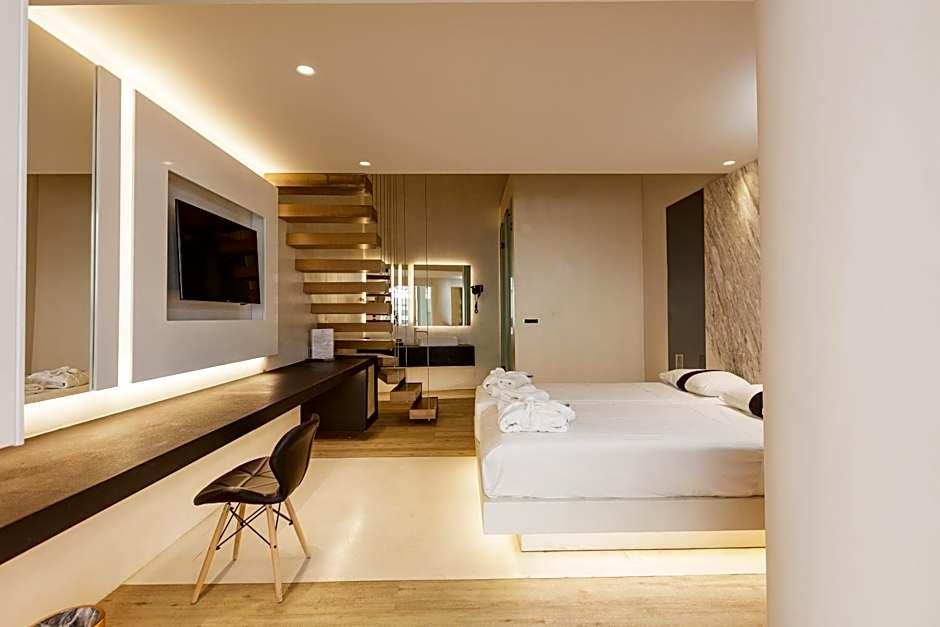 Kahlua Hotel & Suites
