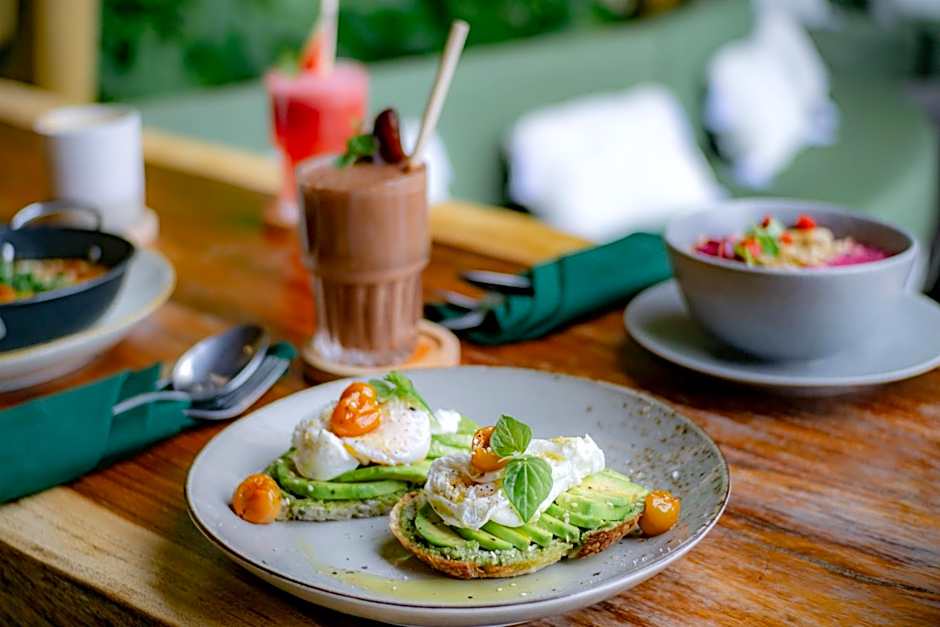 3 Bdr - Luxury Cliffside Bamboo Villa