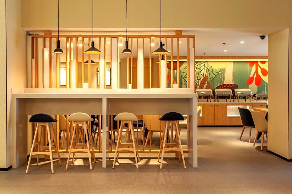 Hanting Hotel Wuxi Railway Station South Square