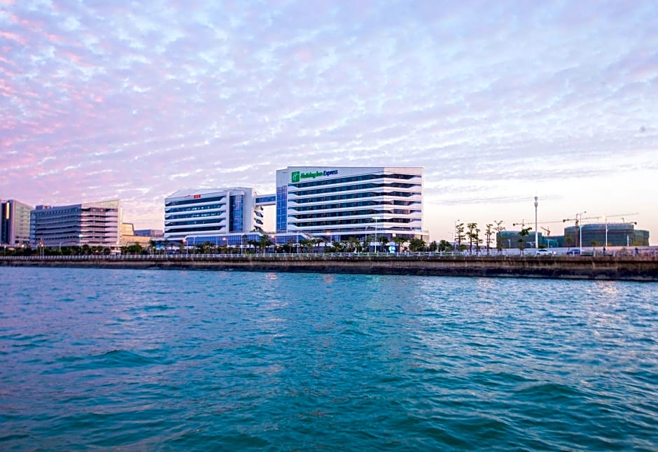 Holiday Inn Express Xiamen Airport Zone By IHG