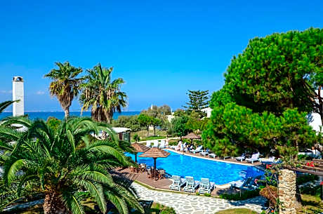 Alkyoni Beach Hotel