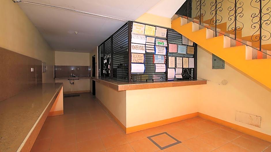 Golden Success Hotel I by RedDoorz