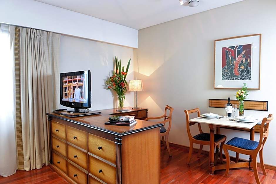 Argenta Tower Hotel & Suites