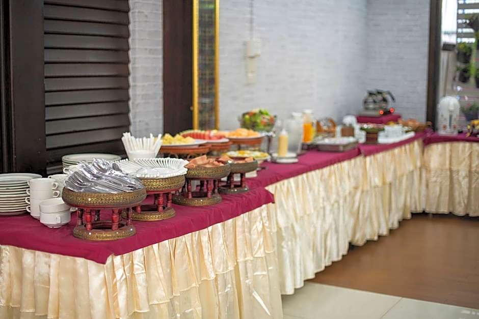 Phoomthai Garden Hotel