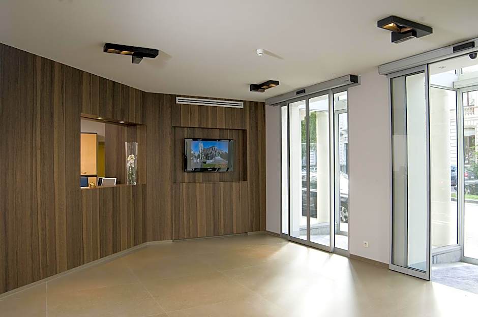 Castelnou Aparthotel