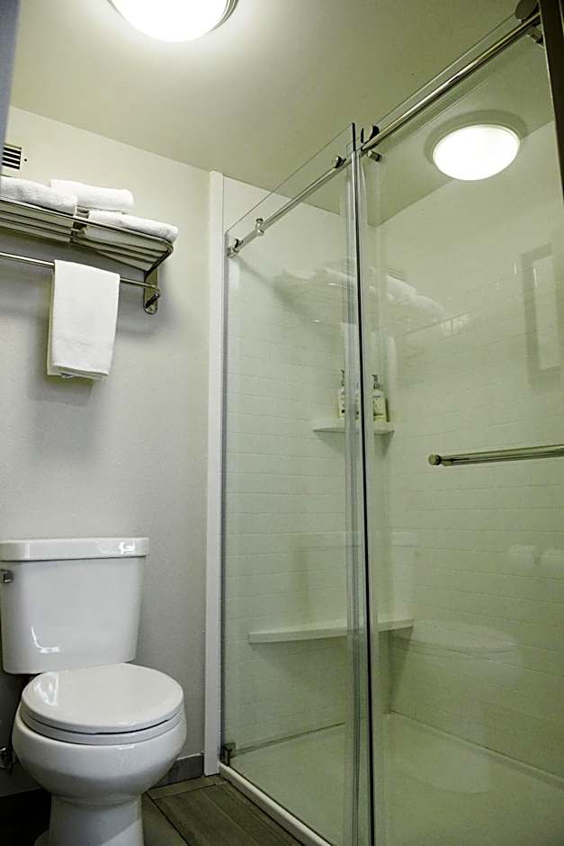 Keene Elm City Hotel, Ascend Hotel Collection