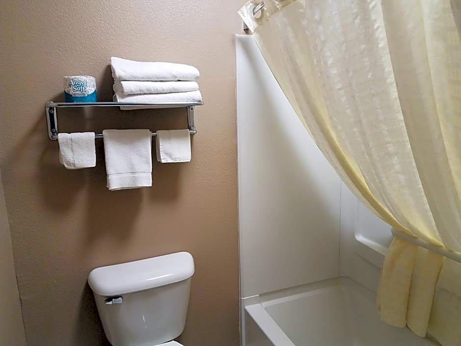 Americas Best Value Inn And Suites Bismarck