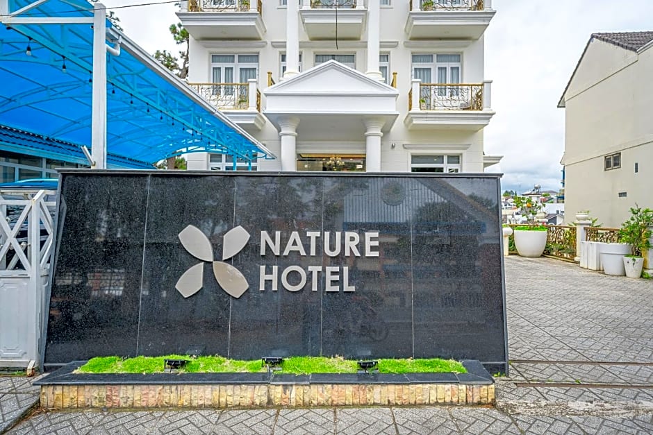 Nature Hotel