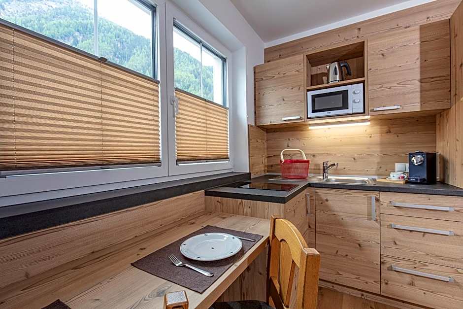 GIGGI Tenne Studios