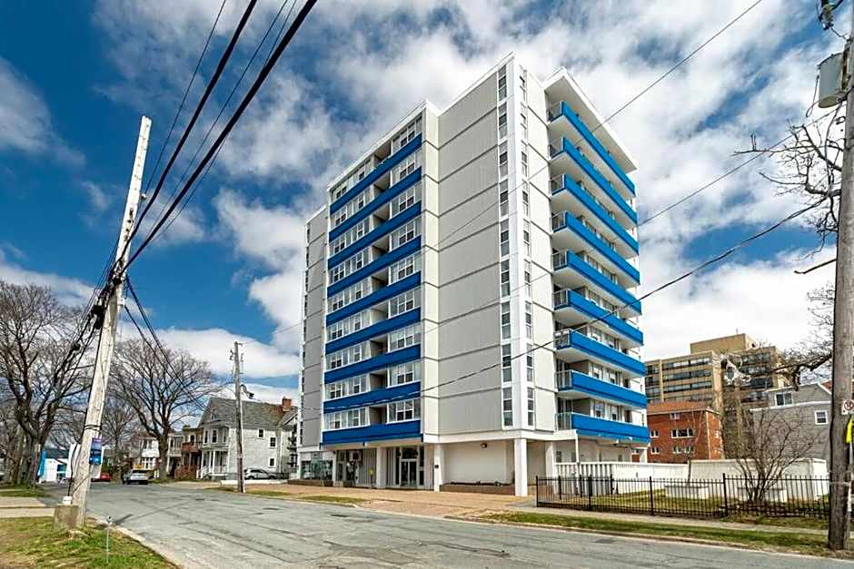 Bright DT Apt #7A, Amazing View