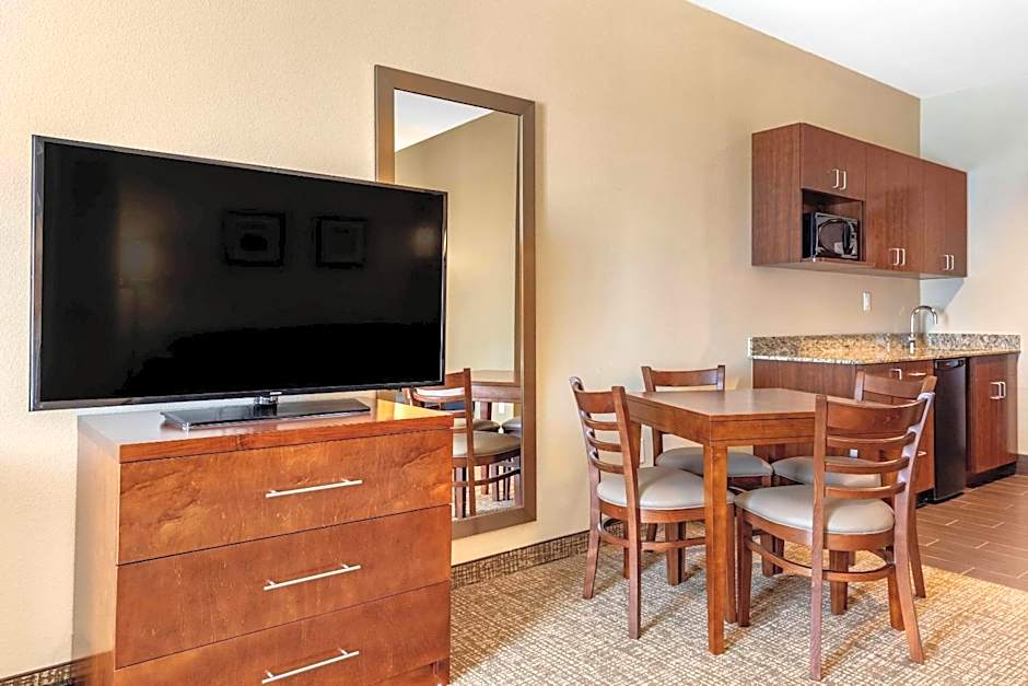 Comfort Inn & Suites Edgewood