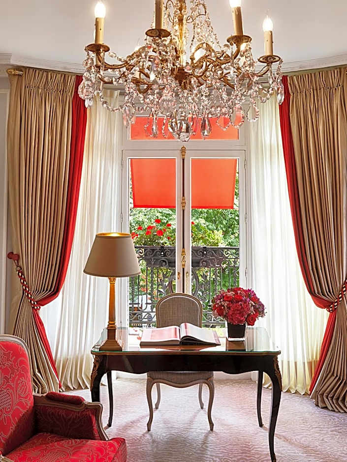 Hotel Plaza Athenee - Dorchester Collection