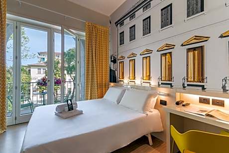 Double Room with Terrace