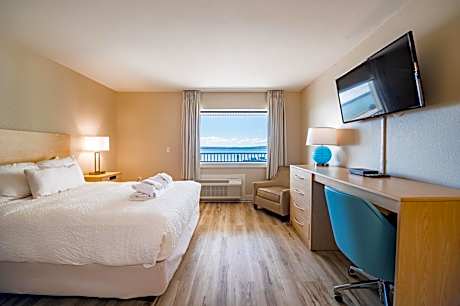 Queen Room, Bay View (Self Check-in)