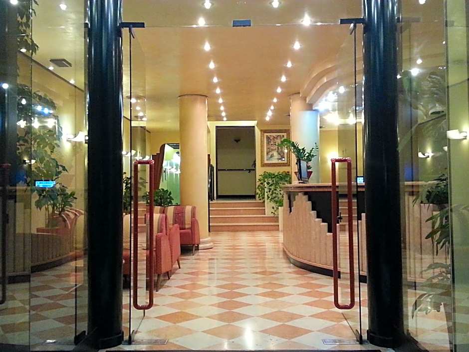 Hotel Raffaello Venice