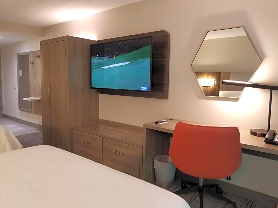 Holiday Inn Express Apex - Raleigh By IHG