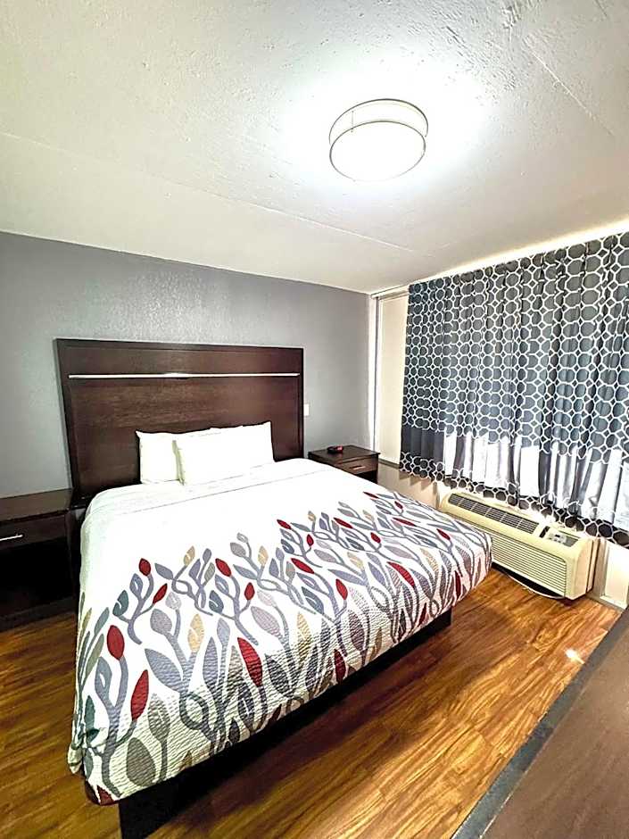 Americas Best Value Inn Tulsa at I-44