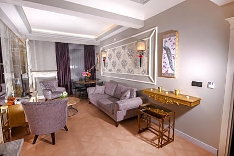 King Suite with Sea View