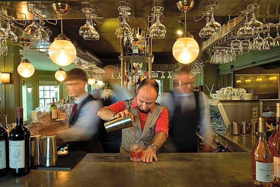 The Mitre, Hampton Court