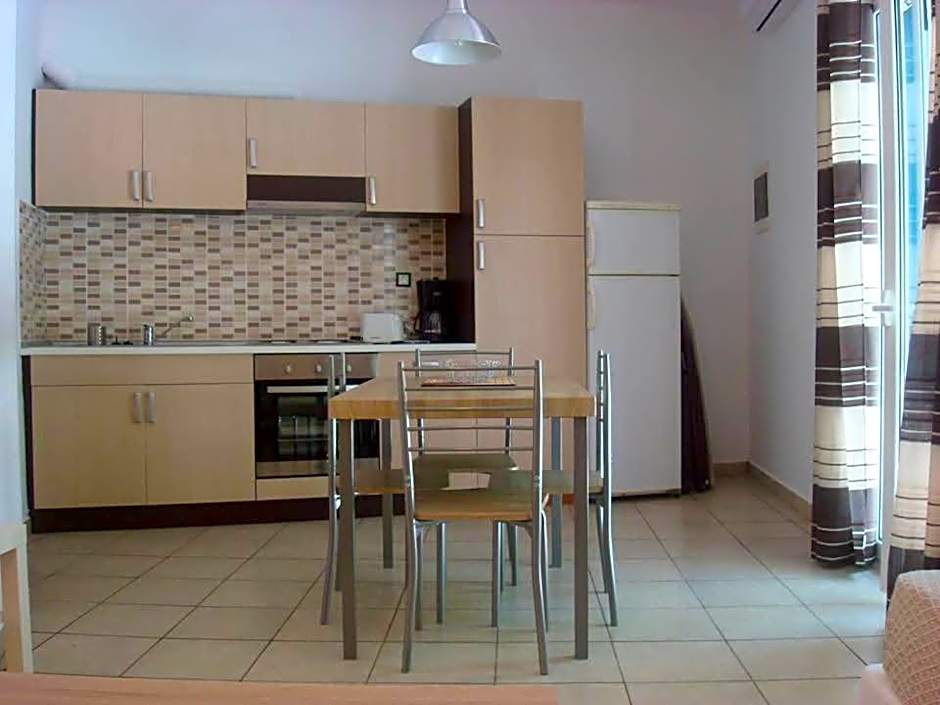 Smaragdi Studios and Rooms