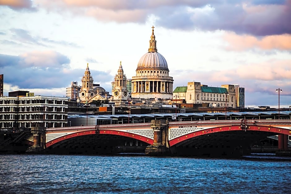 Holiday Inn Express Earls Court By IHG