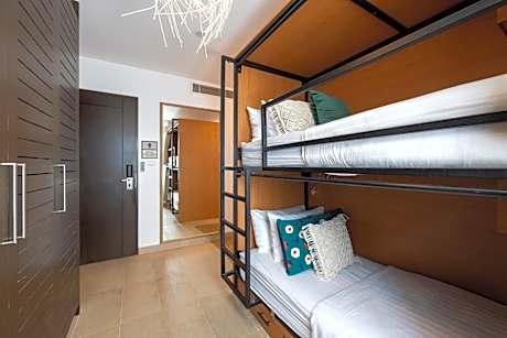 4 Bed Mixed Community Ensuite