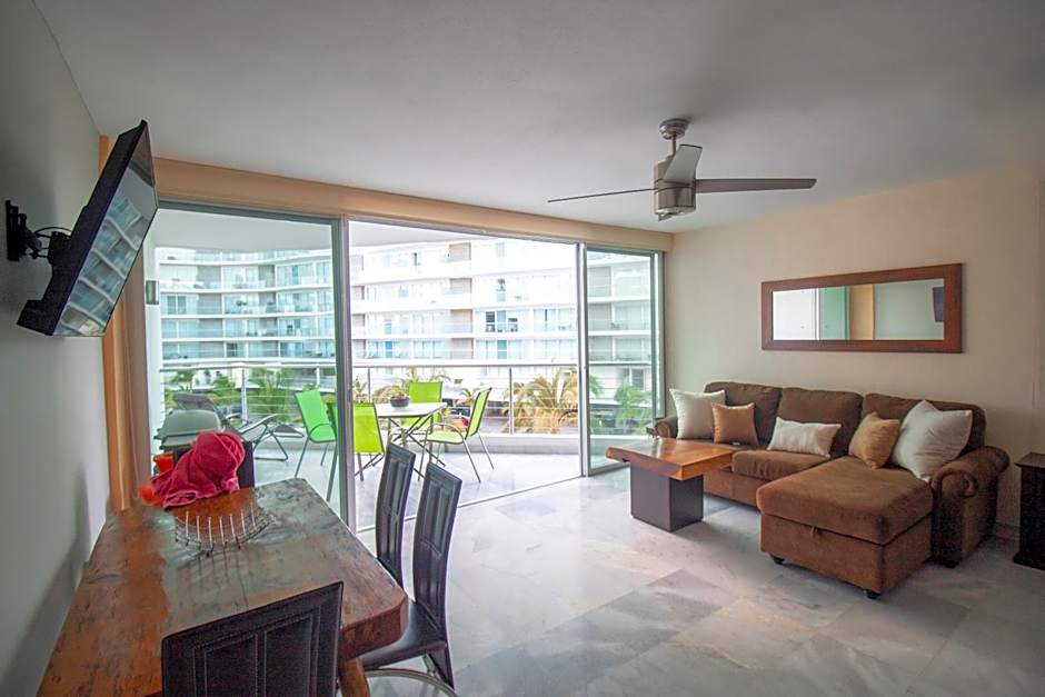 Suites at Aria Pacific Ocean Studio