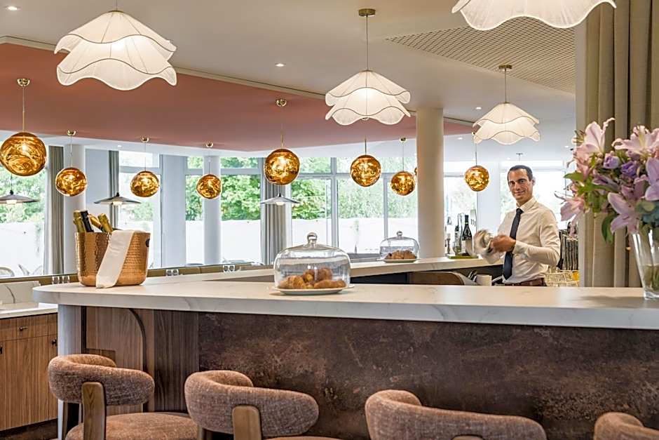 Mercure Chartres Est