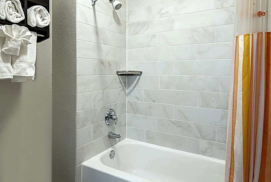 La Quinta Inn & Suites by Wyndham Livermore