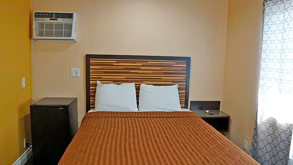 Holly Crest Hotel - Los Angeles, LAX Airport