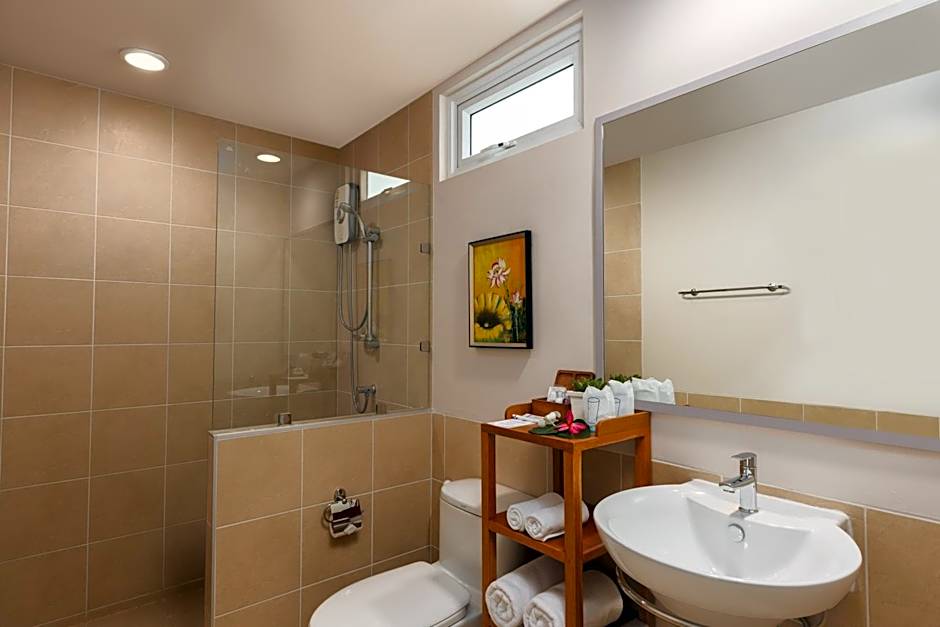 U Tiny Boutique Hotel Suvarnabhumi Bangkok - SHA Plus