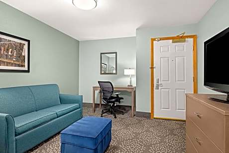 King Suite with Sofa Bed