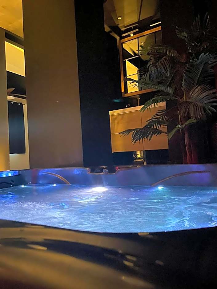 La suite Grenoble spa jacuzzi et sauna privatif