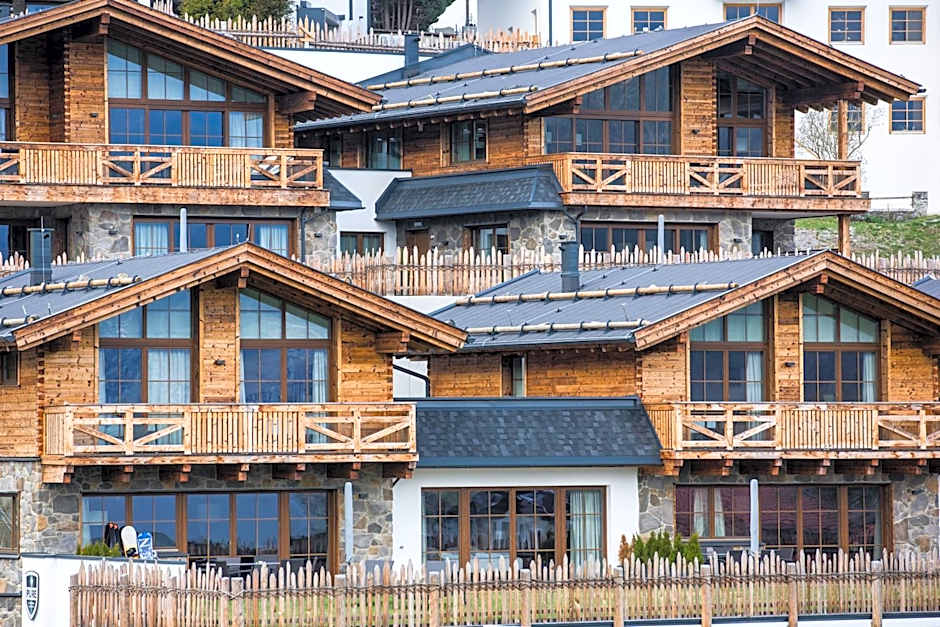 PUR Suites & Chalets