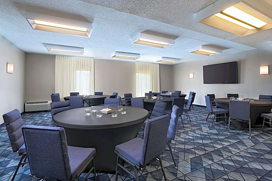 Courtyard by Marriott Dallas Richardson at Spring Valley