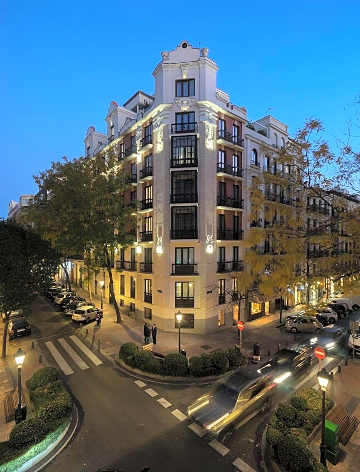 ICON Casona 1900 by Petit Palace