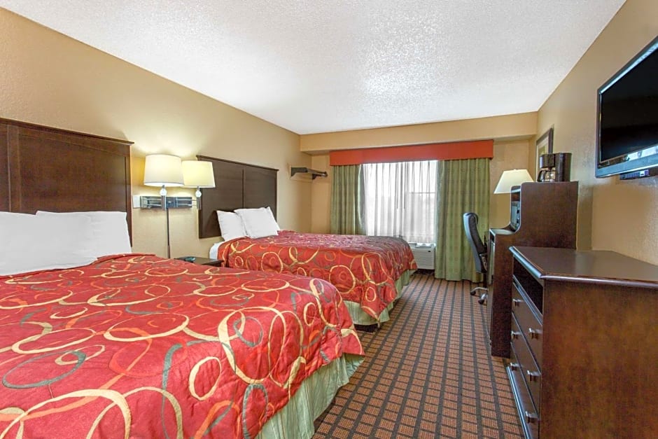 Super 8 by Wyndham Texarkana AR