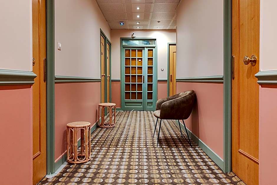 Ajoupa Aparthotel AMMI Massena