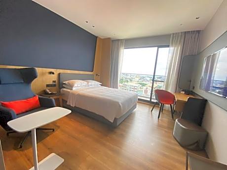 Standard Queen Room - Accessible