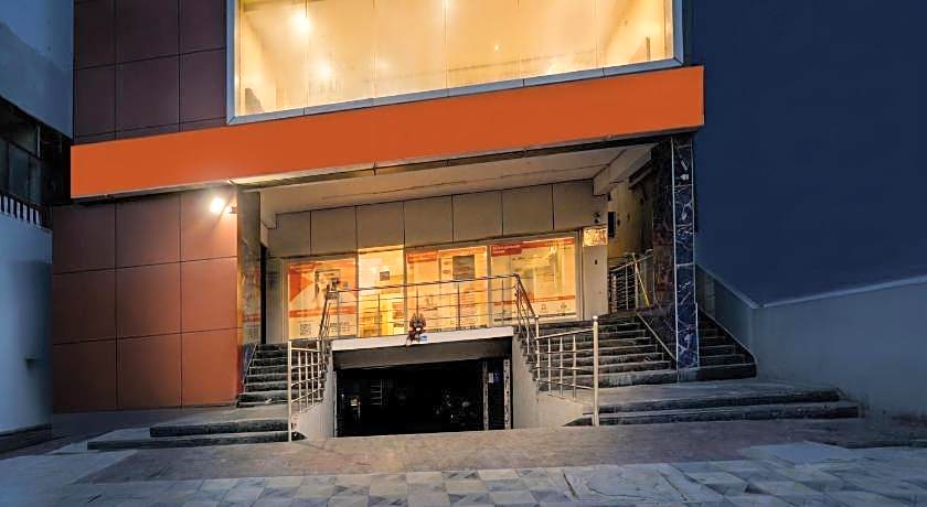 OYO Flagship Hotel R Square – Hyderabad, 