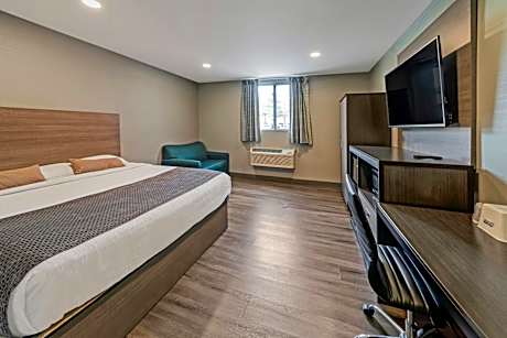 King Room - Non-Smoking