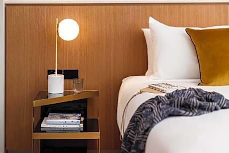 Twin Room with City View - Urban