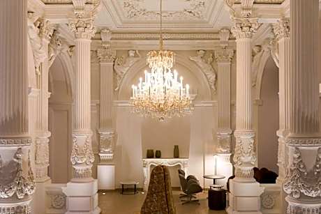 The Cloud One Wien-Staatsoper, part of the Motel One Group