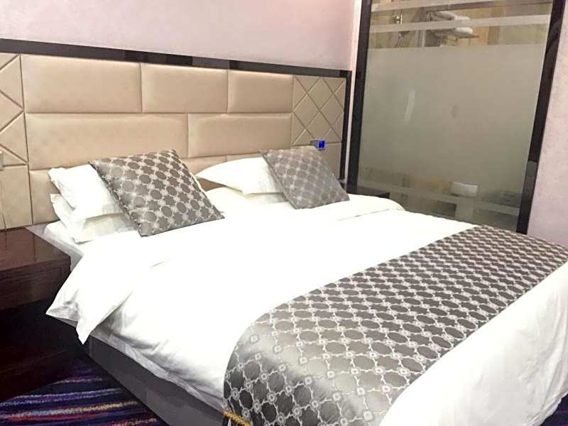 GreenTree Alliance Bengbu Railway Station Hotel