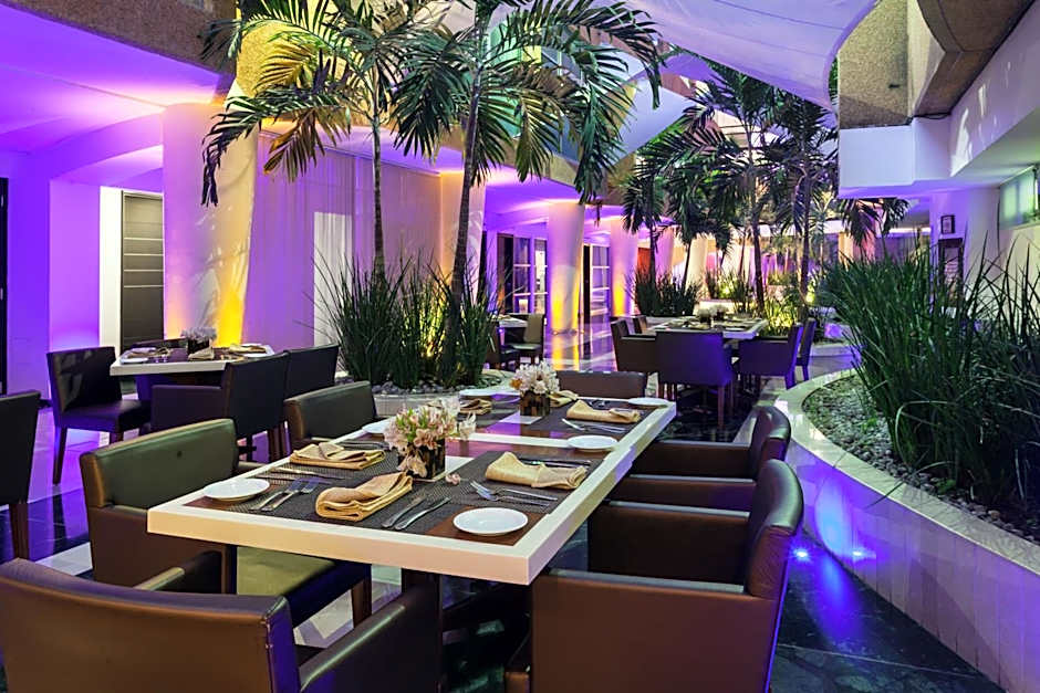 Crowne Plaza Toluca - Lancaster By IHG