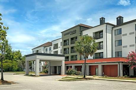 Courtyard by Marriott North Charleston Airport/Coliseum