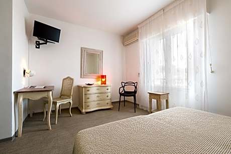 Comfort Double or Twin Room