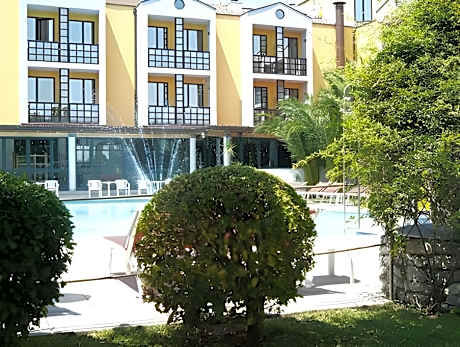 River Park Hotel