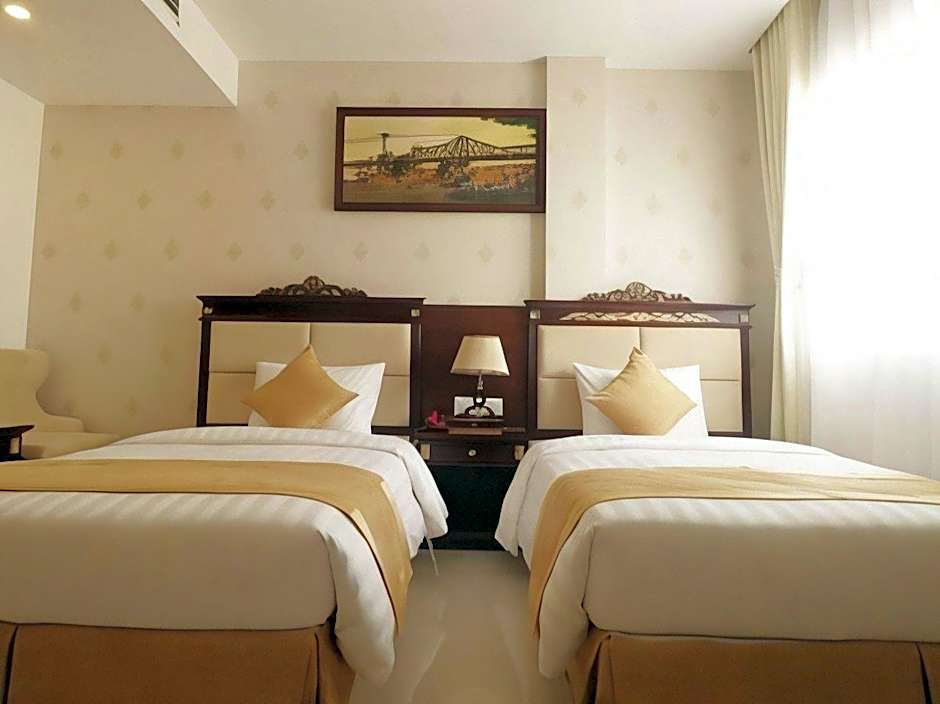 LE SAIGON HOTEL